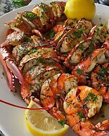 Scarlett Near Mount Zion