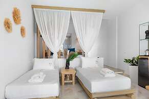 Alia Beachfront Suites and Spa