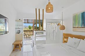 Alia Beachfront Suites and Spa