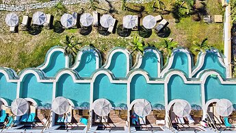 Alia Beachfront Suites and Spa