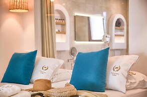 Alia Beachfront Suites and Spa
