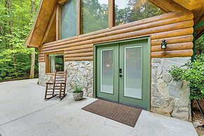 Hike, Fish & More: Cozy Cabin w/ Patio in Murphy!