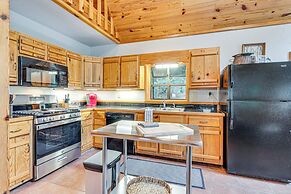 Hike, Fish & More: Cozy Cabin w/ Patio in Murphy!