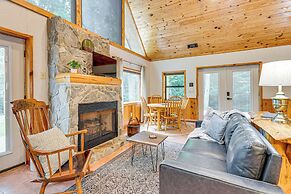 Hike, Fish & More: Cozy Cabin w/ Patio in Murphy!