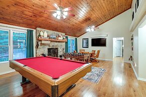 Deck & Game Room! Lakefront Blue Ridge Mtn Gem