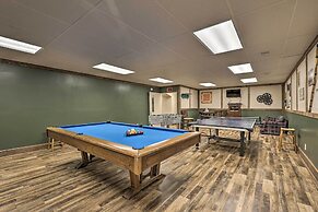 Deck & Game Room! Lakefront Blue Ridge Mtn Gem