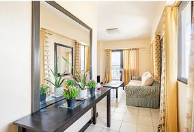 Lovely Skyview Haven -near BGC