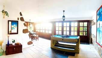 Villa Medinilla With Private Pool in Conil