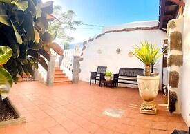 Villa Medinilla With Private Pool in Conil