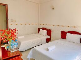 DK's Backpacker Hotel