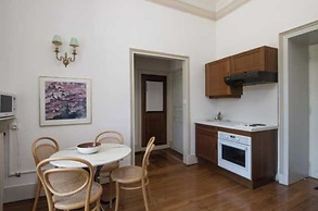 Stay at the Chateau- Studio 2P- With Pool and Park