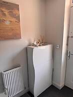 High END Spacious 4 Bed House - Free Parking