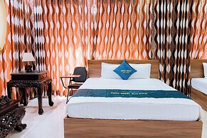 Sky 2 Hotel