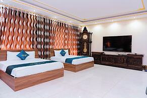 Sky 2 Hotel