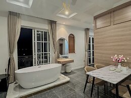 Amaris Phu Quoc Hotel