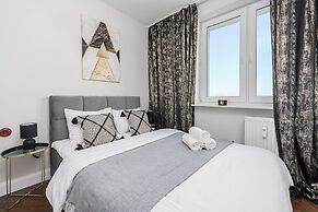 Lumina premium apartment with city view