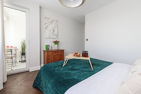 Lumina premium apartment with city view