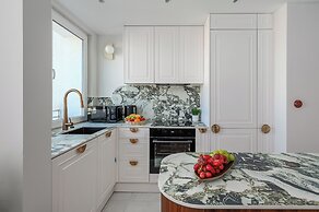 Lumina premium apartment with city view