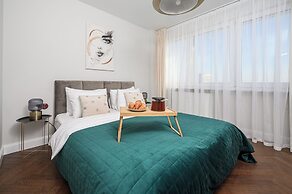 Lumina premium apartment with city view