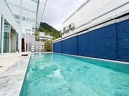 Mountain View Pool Villa in Kamala