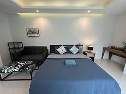 Mountain View Pool Villa in Kamala