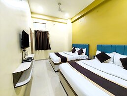Hotel Medhya Grand Varanasi