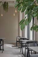 Lajos Hotel