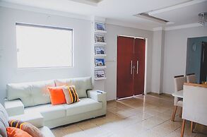 Casa Completa com 3 su tes Wi-fi e Smart Lock