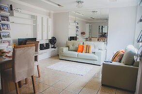 Casa Completa com 3 su tes Wi-fi e Smart Lock