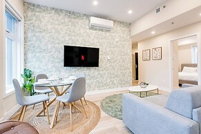Mont Royal Suites