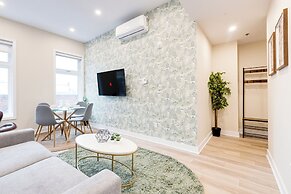 Mont Royal Suites