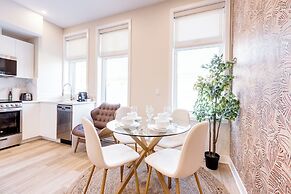 Mont Royal Suites
