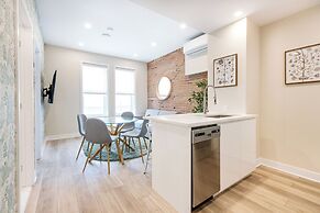 Mont Royal Suites