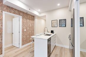 Mont Royal Suites