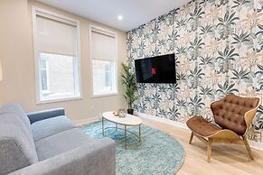 Mont Royal Suites