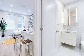 Mont Royal Suites