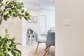 Mont Royal Suites