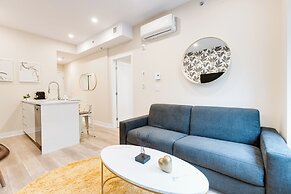 Mont Royal Suites