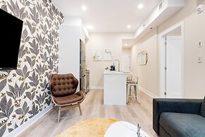 Mont Royal Suites
