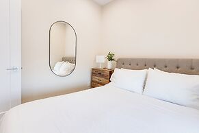 Mont Royal Suites