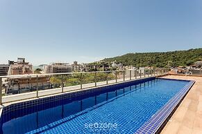 Elus - Building With Rooftop Pool 350m From the Beach!