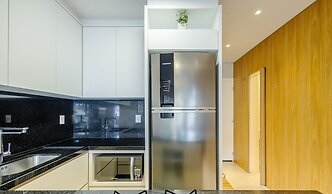 Elus - Building With Rooftop Pool 350m From the Beach!