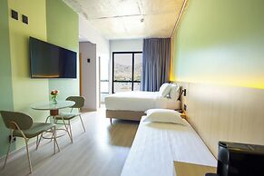 Liwe Hotels