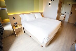 Liwe Hotels