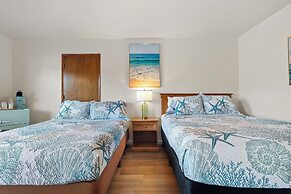 Crescent Beach Motel