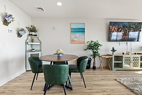 Crescent Beach Motel