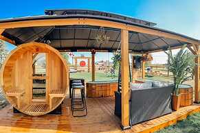 Cozy Safari Tent at Prairie Junction