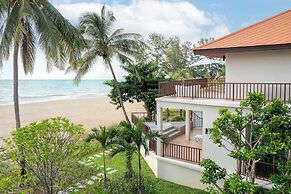 Natural Beach Resort