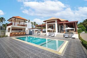 Natural Beach Resort
