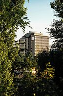 East Five Hotel